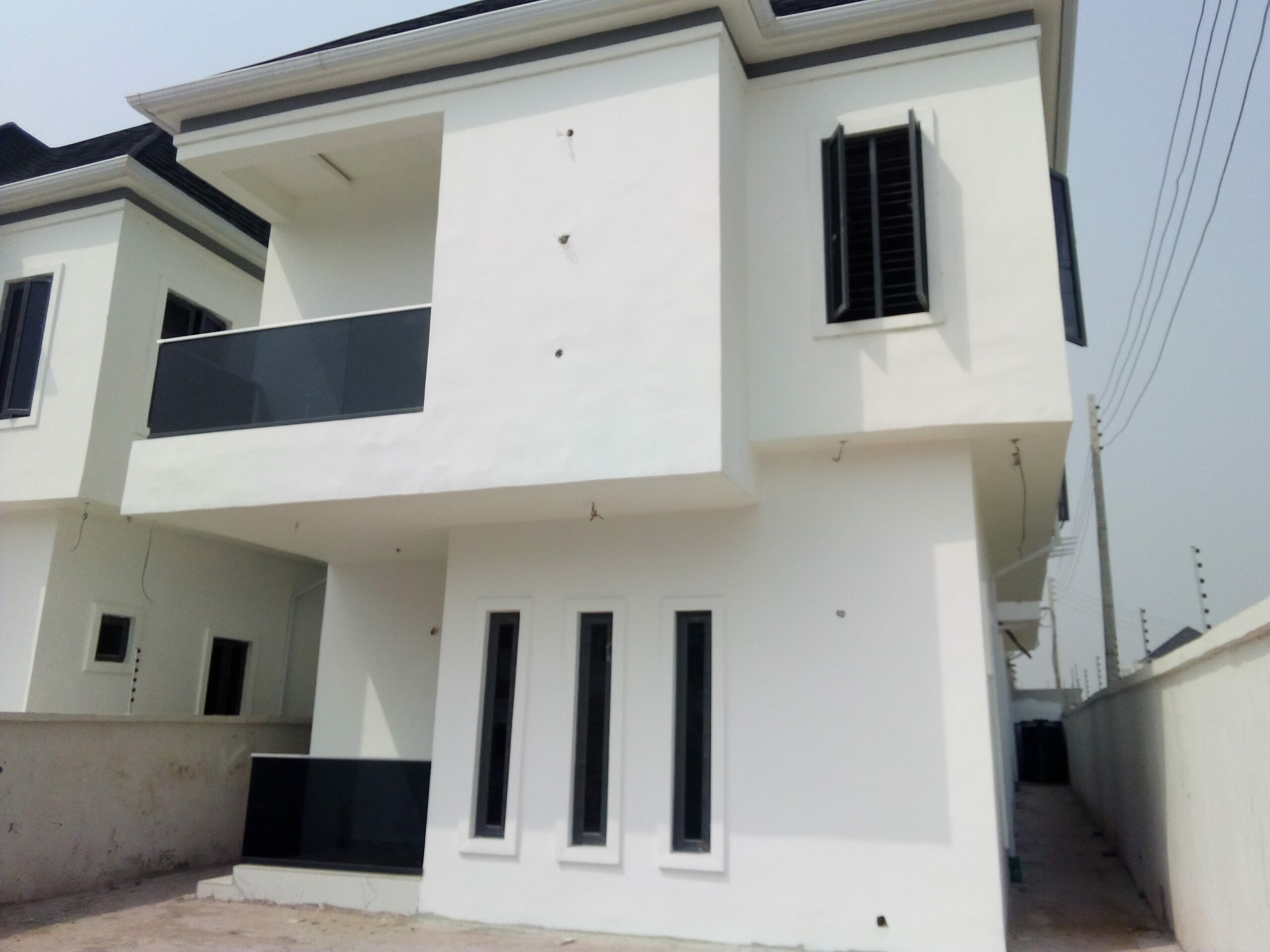 Newly Built 5 Bedroom Fully Detached Duplex With 2 Parlors Plus Bq